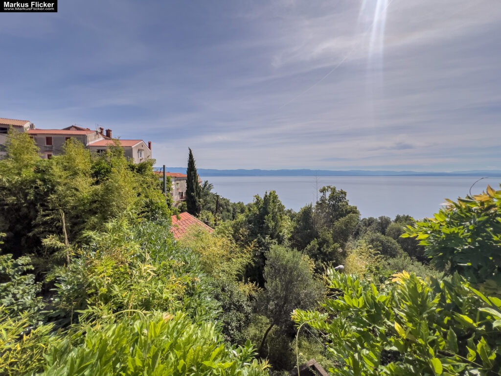 Župa Mošćenice Primorje-Gorski Kotar Kroatien Istrien. Roadtrip in Europa. Reisen mit dem Auto innerhalb der EU. Citytrips, Camping, Landschaft, Rundfahrt mit dem PKW, romantische Städte und Urlaubsinspiration