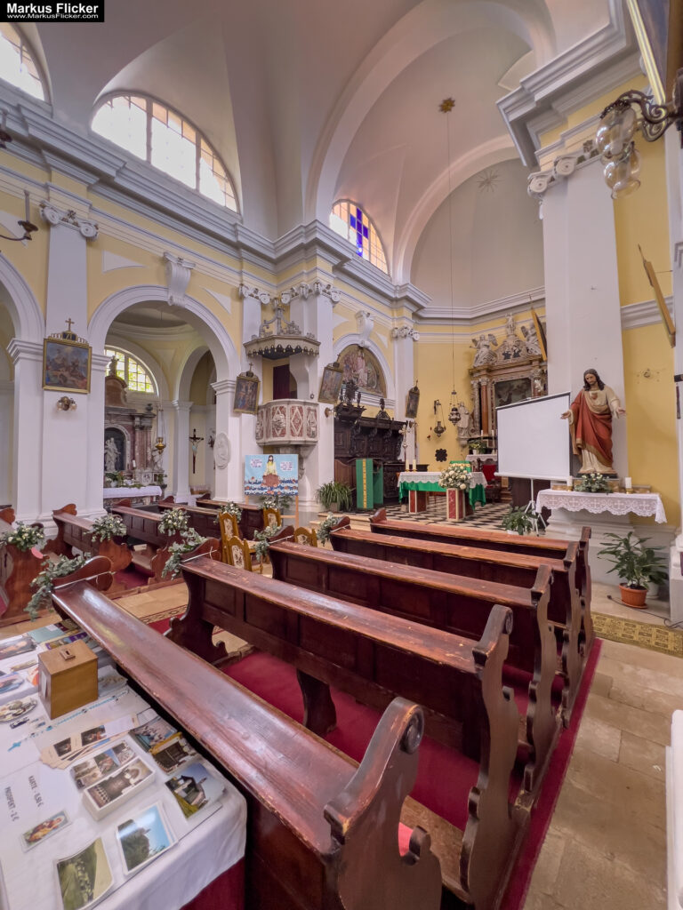 Župa Mošćenice Primorje-Gorski Kotar Kroatien Istrien. Roadtrip in Europa. Reisen mit dem Auto innerhalb der EU. Citytrips, Camping, Landschaft, Rundfahrt mit dem PKW, romantische Städte und Urlaubsinspiration