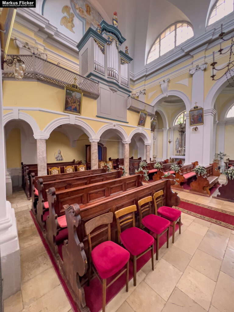 Župa Mošćenice Primorje-Gorski Kotar Kroatien Istrien. Roadtrip in Europa. Reisen mit dem Auto innerhalb der EU. Citytrips, Camping, Landschaft, Rundfahrt mit dem PKW, romantische Städte und Urlaubsinspiration