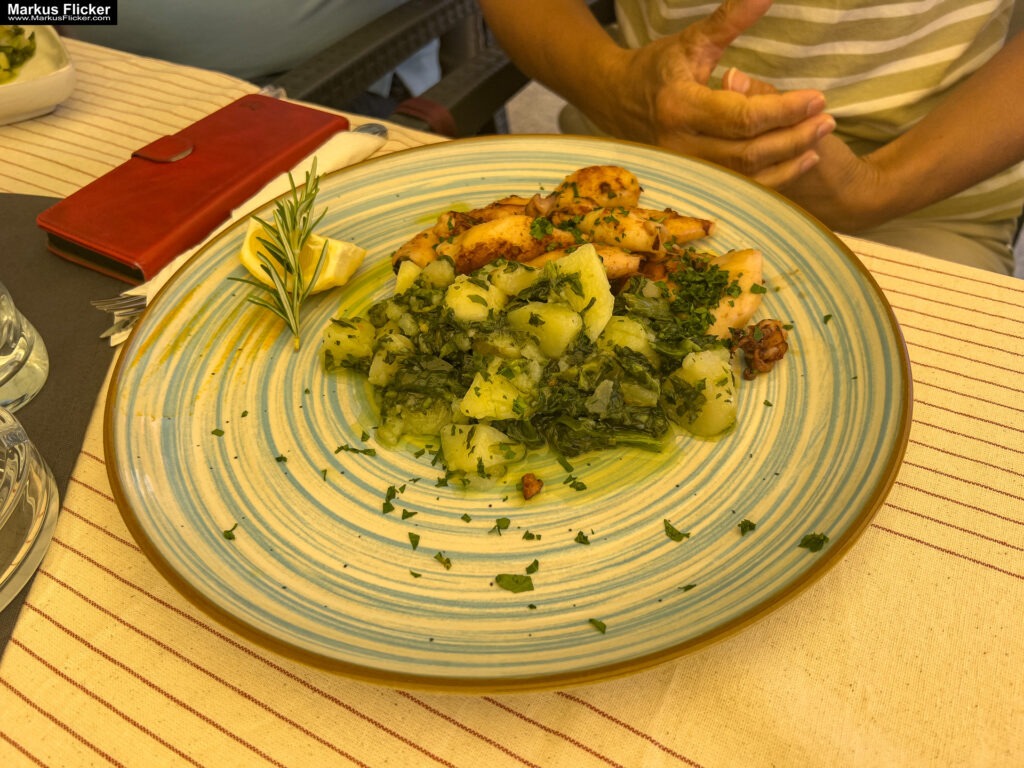 Župa Mošćenice Primorje-Gorski Kotar Kroatien Istrien. Roadtrip in Europa. Reisen mit dem Auto innerhalb der EU. Citytrips, Camping, Landschaft, Rundfahrt mit dem PKW, romantische Städte und Urlaubsinspiration