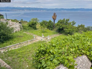 Župa Mošćenice Primorje-Gorski Kotar Kroatien Istrien. Roadtrip in Europa. Reisen mit dem Auto innerhalb der EU. Citytrips, Camping, Landschaft, Rundfahrt mit dem PKW, romantische Städte und Urlaubsinspiration