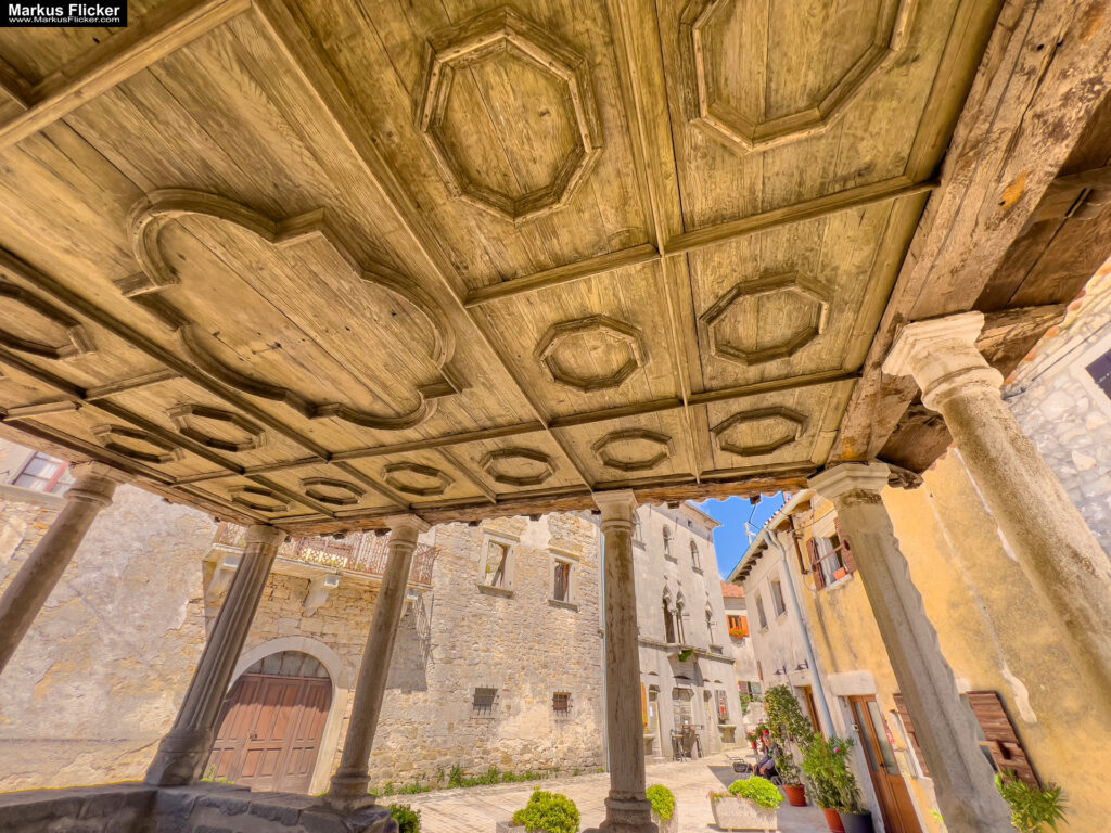 Gračišće Gallignana Kroatien Istrien Roadtrip in Europa. Reisen mit dem Auto innerhalb der EU. Citytrips, Camping, Landschaft, Rundfahrt mit dem PKW, romantische Städte und Urlaubsinspiration Gračišće Gallignana Kroatien Istrien