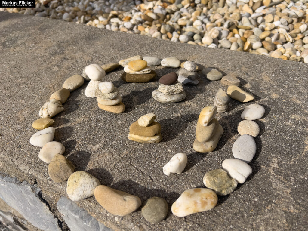 Bau dir was Schönes! Was nicht passt, wird passend gemacht. Fotomotive erstellen statt suchen mit Spiegelreflex oder Smartphone. Fotografieren und Filmen mit dem Smartphone: Bessere Fotos und Videos mit dem Handy für Freizeit, Hobby und Business