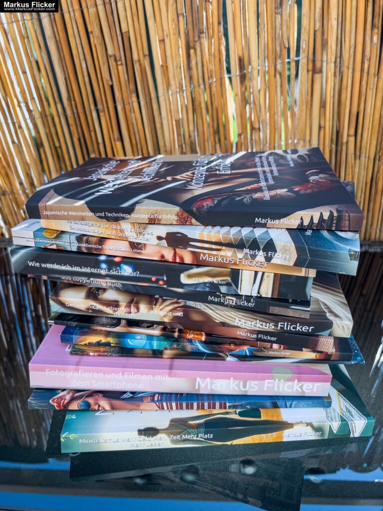 Ich schreibe jetzt mal schnell ein Buch... Mein erstes Buch... eine lange Reise bis zum Autor werden