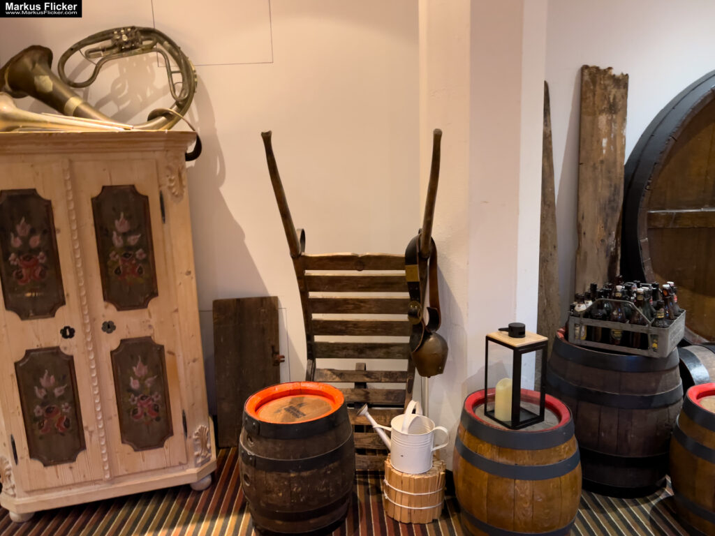 Reisefotografie und Reisevideos mit dem Smartphone. Tipps für deine Erinnerungen auf Reisen. Fotografieren und Filmen mit dem Smartphone: Bessere Fotos und Videos mit dem Handy für Freizeit, Hobby und Business Roadtrip nach München inkl. Four Points by Sheraton Munich Arabellapark. Roadtrip in Europa. Reisen mit dem Auto innerhalb der EU. Citytrips, Camping, Landschaft, Rundfahrt mit dem PKW, romantische Städte und Urlaubsinspiration.