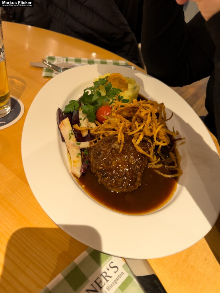 Roadtrip in Europa: Reisen mit dem Auto innerhalb der EU. Citytrips, Camping, Landschaft, Rundfahrt mit dem PKW, romantische Städte und Urlaubsinspiration. Buch von Markus Flicker Roadtrip nach München inkl. Four Points by Sheraton Munich Arabellapark. Roadtrip in Europa. Reisen mit dem Auto innerhalb der EU. Citytrips, Camping, Landschaft, Rundfahrt mit dem PKW, romantische Städte und Urlaubsinspiration.