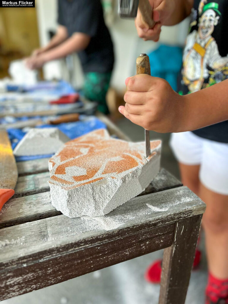 3 Tage Kreativ Comic, Acryl, Skulpturen aus Ytong und Draht, Specksteintiere und Handyfotografie Kinder Kunstprogramm Malwerkstatt Martina Brandl Steiermark Österreich