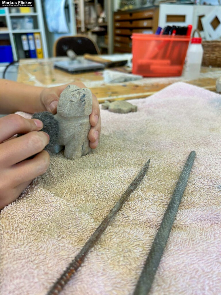 3 Tage Kreativ Comic, Acryl, Skulpturen aus Ytong und Draht, Specksteintiere und Handyfotografie Kinder Kunstprogramm Malwerkstatt Martina Brandl Steiermark Österreich