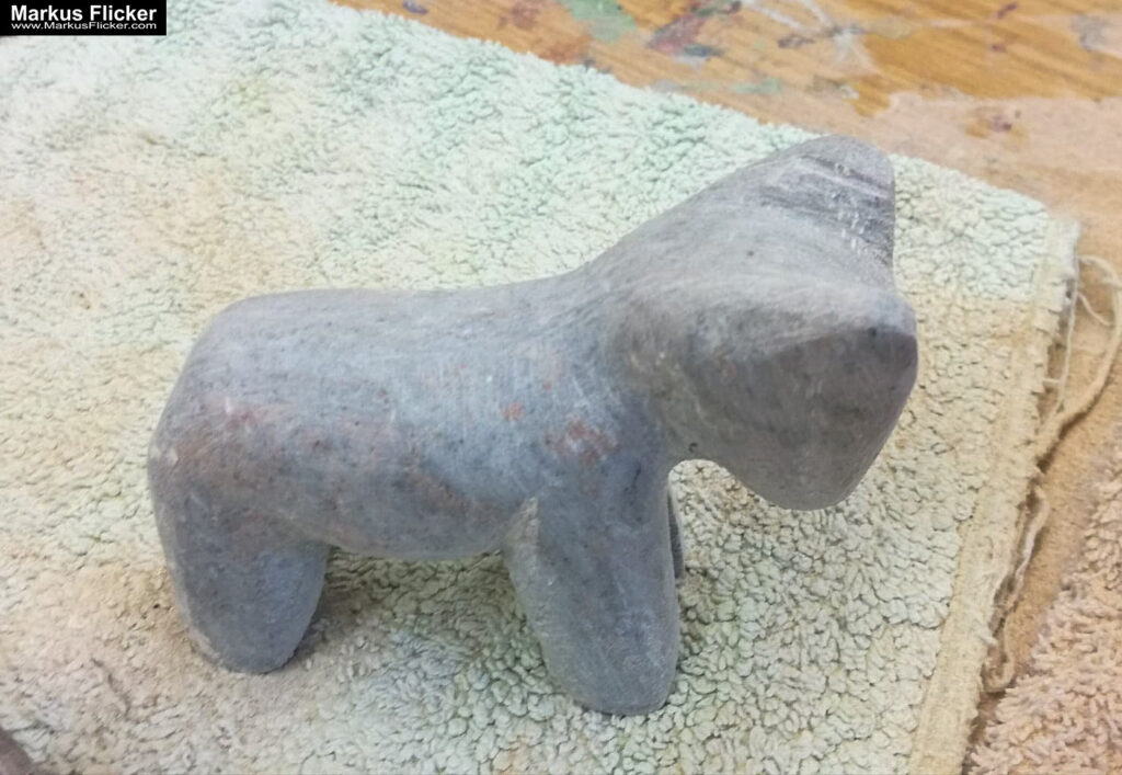 Kreativ Comic, Acryl, Skulpturen aus Ytong und Draht, Specksteintiere und Handyfotografie Kinder Workshop Kunstprogramm Malwerkstatt Martina Brandl Steiermark Österreich