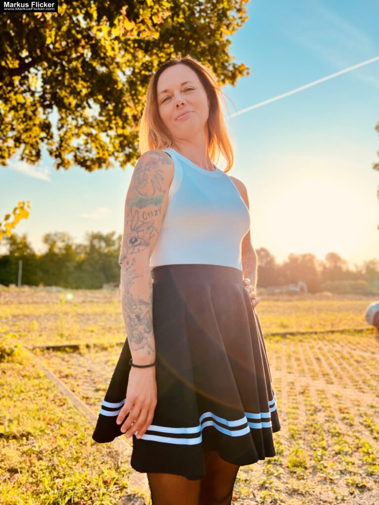 Spätsommer-Portrait- und Videoaufnahmen: Perfektes Licht und Atmosphäre Female Model Woman Andrea