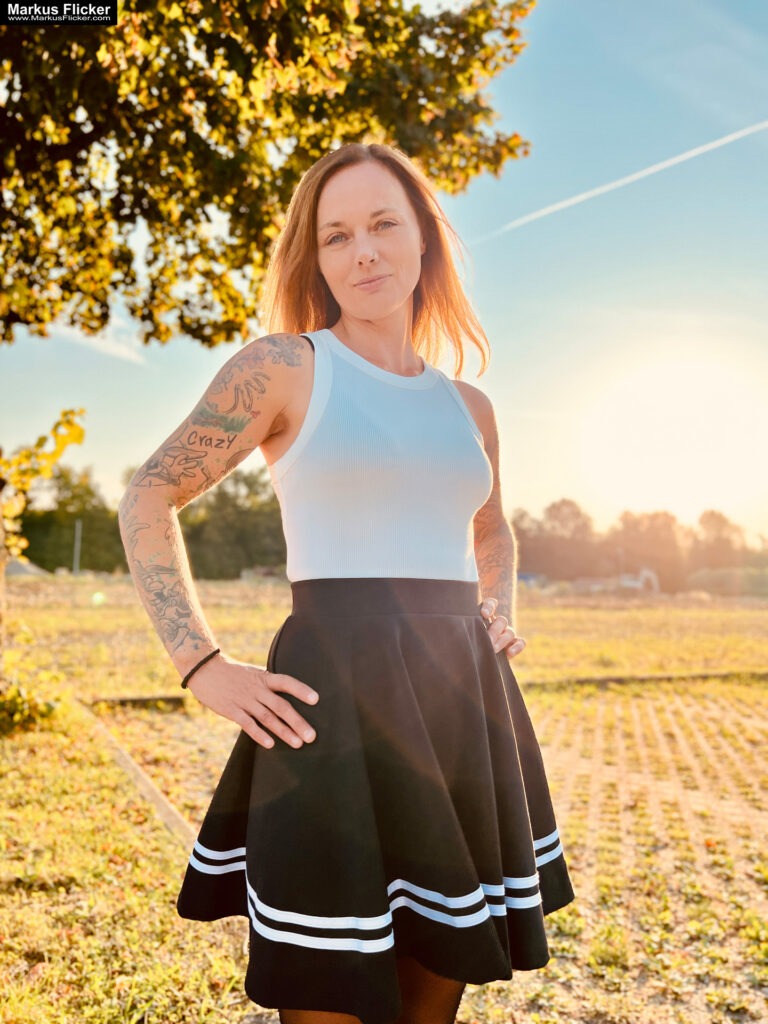 Spätsommer-Portrait- und Videoaufnahmen: Perfektes Licht und Atmosphäre Female Model Woman Andrea