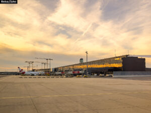 Vienna International Airport Flughafen Wien Besucherzentrum & NH Vienna Airport Hotel