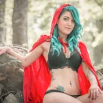 Elisa Liz Ozean Portrait Dessous Tattoo Red Riding Hood Rotkäppchen Fotografie