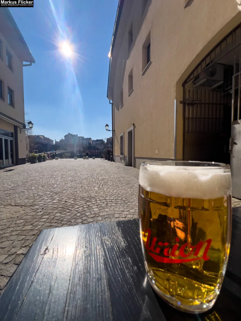 Maribor Marburg an der Drau Drava in Slowenien Roadtrip Städtereise #ifeelsLOVEnia #visitmaribor inkl. 37 Reisetipps. Roadtrip in Europa. Reisen mit dem Auto innerhalb der EU. Citytrips, Camping, Landschaft, Rundfahrt mit dem PKW, romantische Städte und Urlaubsinspiration