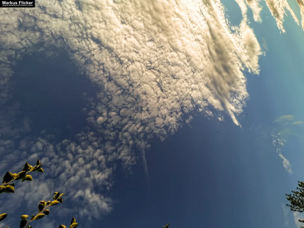 Entdecke die Kreativität: Wie man mit Weitwinkel-Objektiven und Smartphones beeindruckende Fotos und Videos aufnimmt. Kreative Fotografie, Videos und Bildideen mit dem Smartphone. Fotografieren und Filmen mit dem Smartphone: Bessere Fotos und Videos mit dem Handy für Freizeit, Hobby und Business