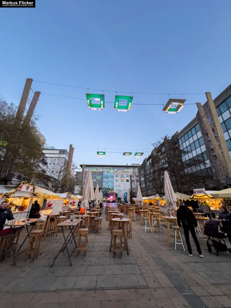 Magisches Maribor Weihnachtsmarkt Winterwunderland Advent im Winter Čarobni Maribor Riesenrad