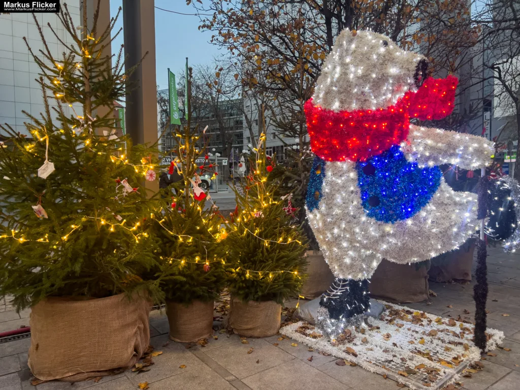 Magisches Maribor Weihnachtsmarkt Winterwunderland Advent im Winter Čarobni Maribor Riesenrad