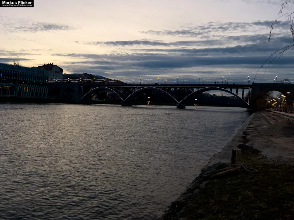 Magisches Maribor Weihnachtsmarkt Winterwunderland Advent im Winter Čarobni Maribor Riesenrad