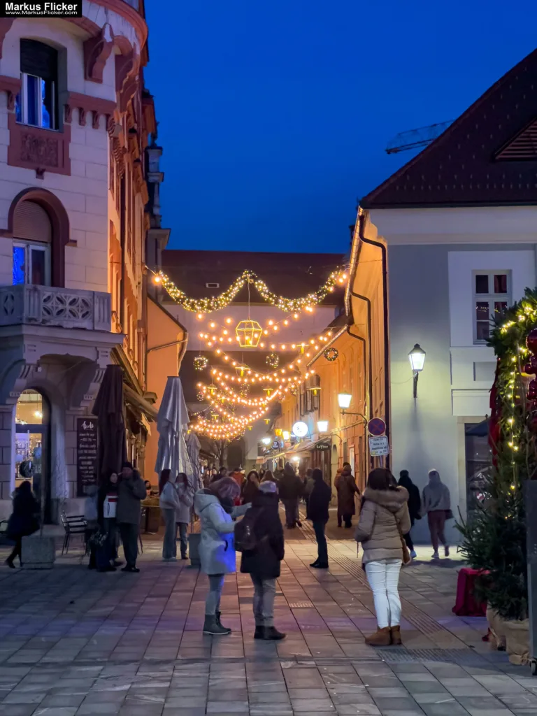 Magisches Maribor Weihnachtsmarkt Winterwunderland Advent im Winter Čarobni Maribor Riesenrad