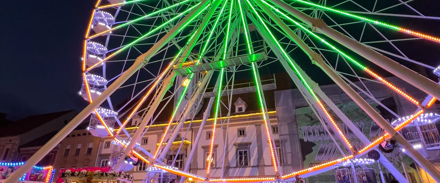 Magisches Maribor Weihnachtsmarkt Winterwunderland Advent im Winter Čarobni Maribor Riesenrad