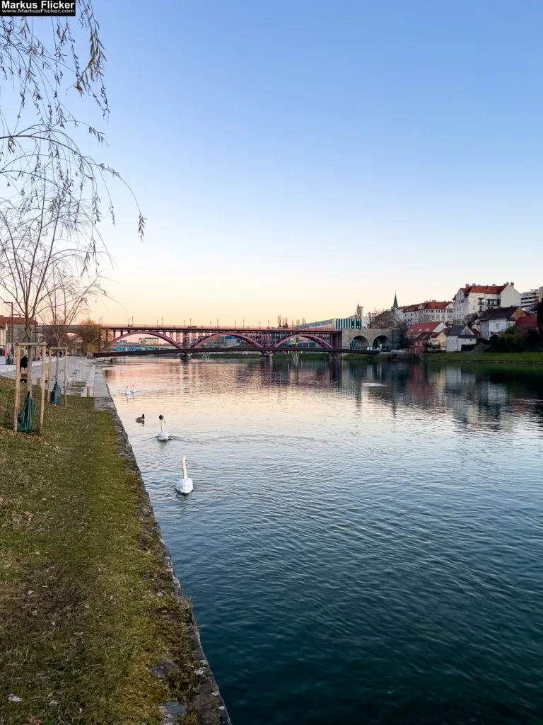 Magisches Maribor Weihnachtsmarkt Winterwunderland Advent im Winter Čarobni Maribor Riesenrad