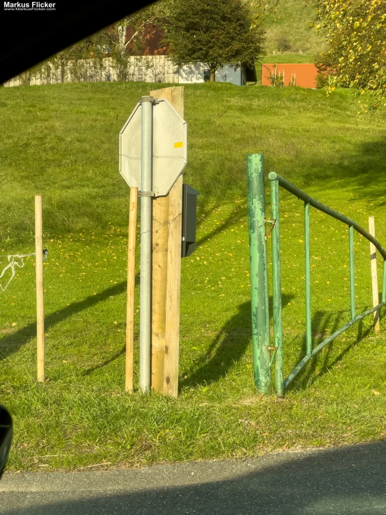 Streetphotography lustige Straßenschilder. Spaß in der Stadt mit dem Smartphone inkl. 37 Fototipps und Bildideen. Fotografieren und Filmen mit dem Smartphone: Bessere Fotos und Videos mit dem Handy für Freizeit, Hobby und Business