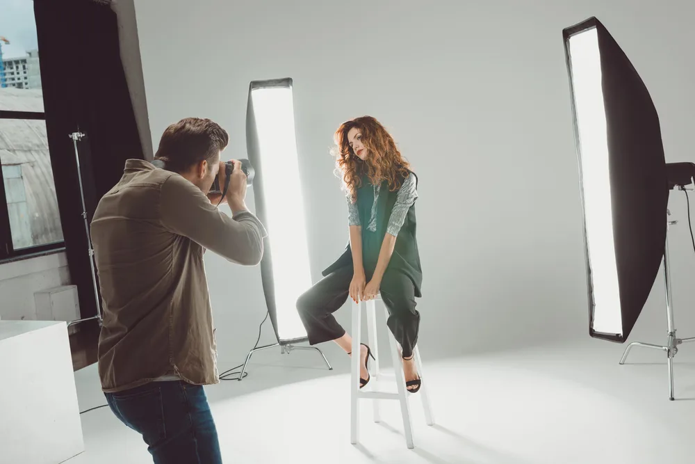 Mehr über den Artikel erfahren Die Bedeutung von Visualität in der Mode: Wie Bilder und Fotografie den Stil beeinflussen