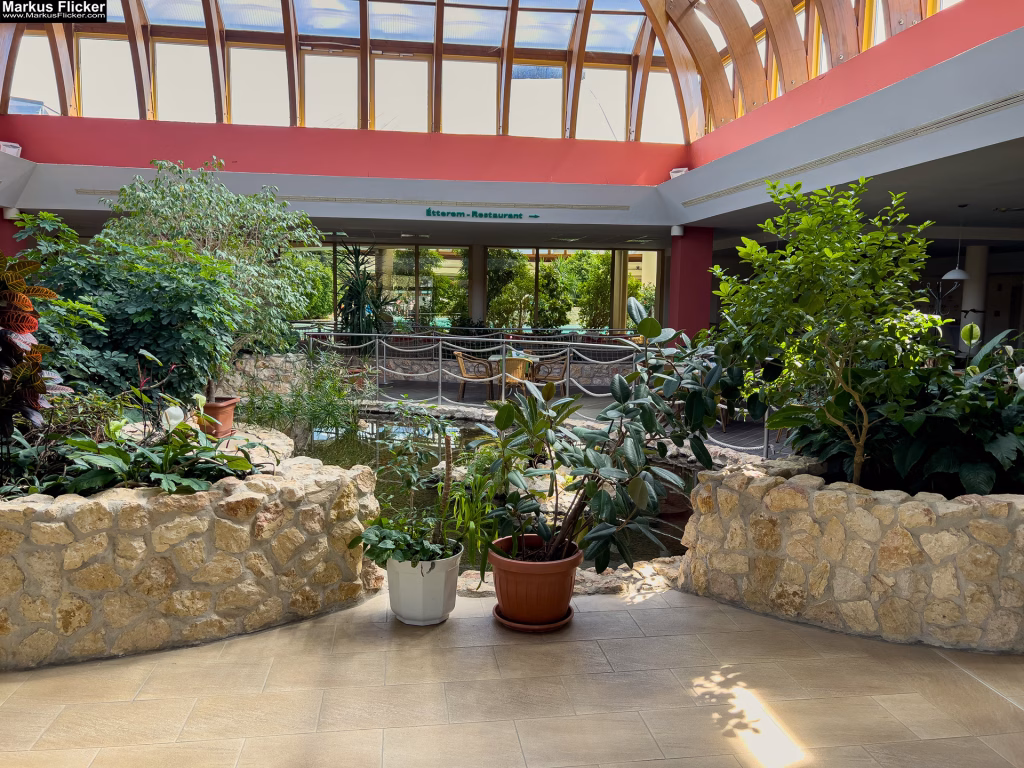 Therme Szentgotthárd Wellness Spa Erlebnisbad Sauna Rutschen Hotel Ungarn