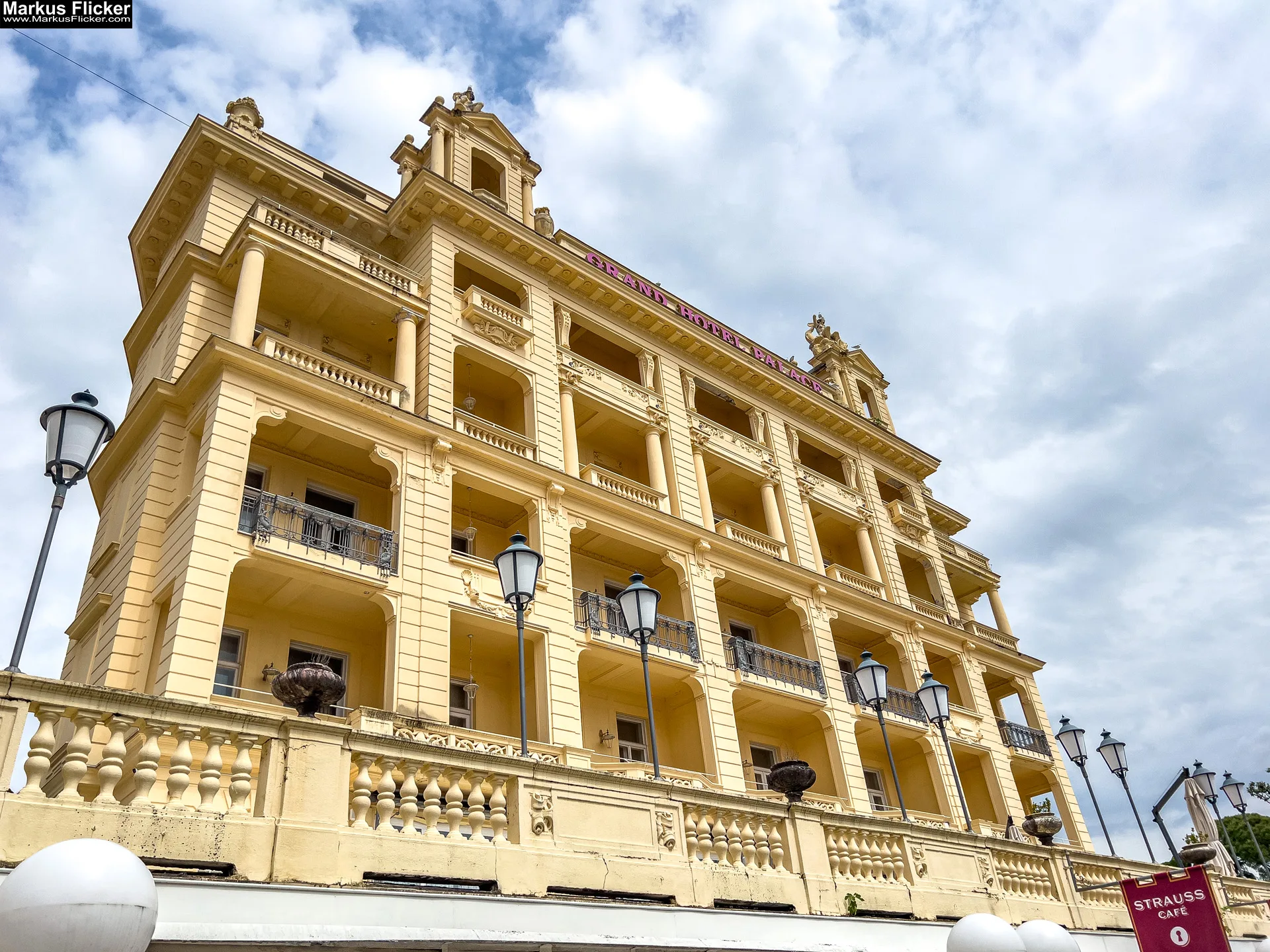 Mehr über den Artikel erfahren Ein Hauch von Eleganz – Deine Reise nach Opatija Kroatien Kvarner Bucht inkl. 17 Punkte Checkliste