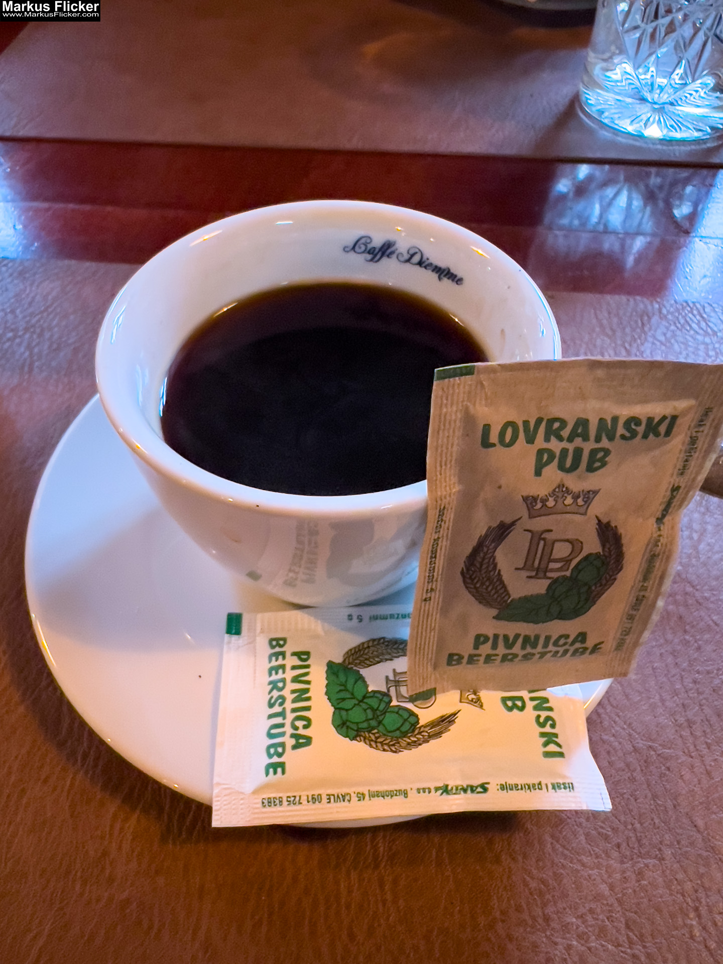 Lovranski Pub Lovran Ufer Küste Primorje-Gorski kotar Lorbeer Istrien Kroatien Adria #visitcroatia #visitlovran