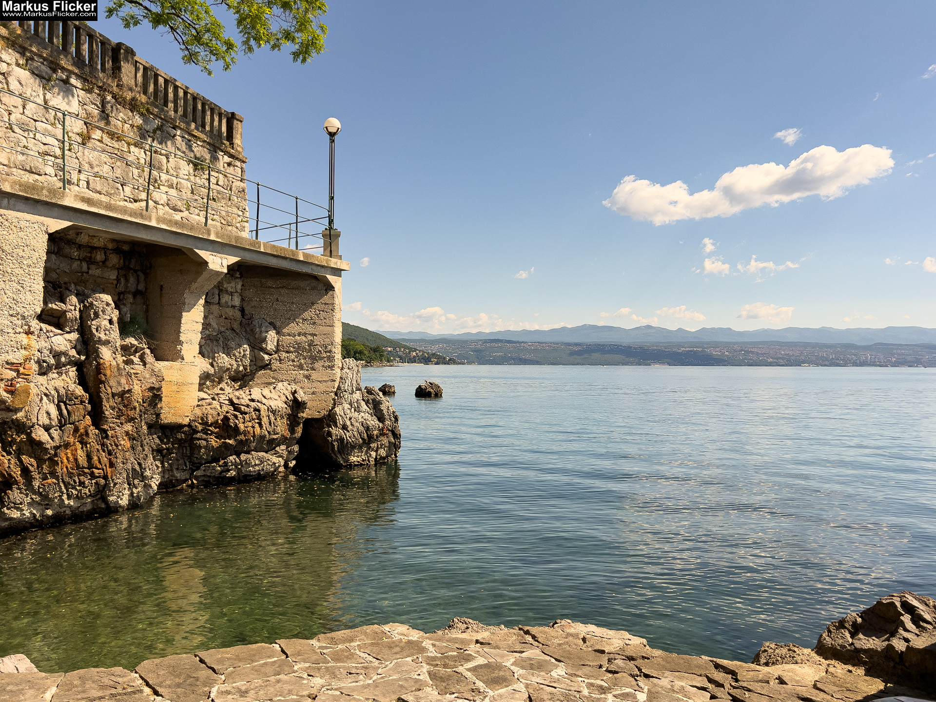 Lungomare Promenade Lovran Ufer Küste Primorje-Gorski kotar Lorbeer Istrien Kroatien Adria #visitcroatia #visitlovran