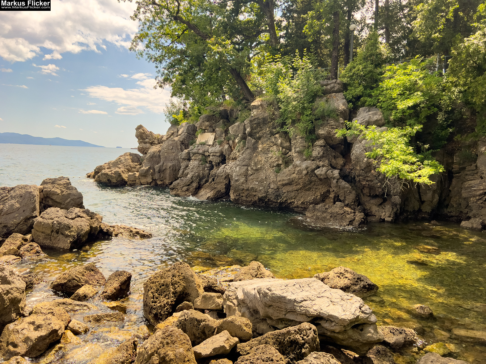 Lungomare Promenade Lovran Ufer Küste Primorje-Gorski kotar Lorbeer Istrien Kroatien Adria #visitcroatia #visitlovran