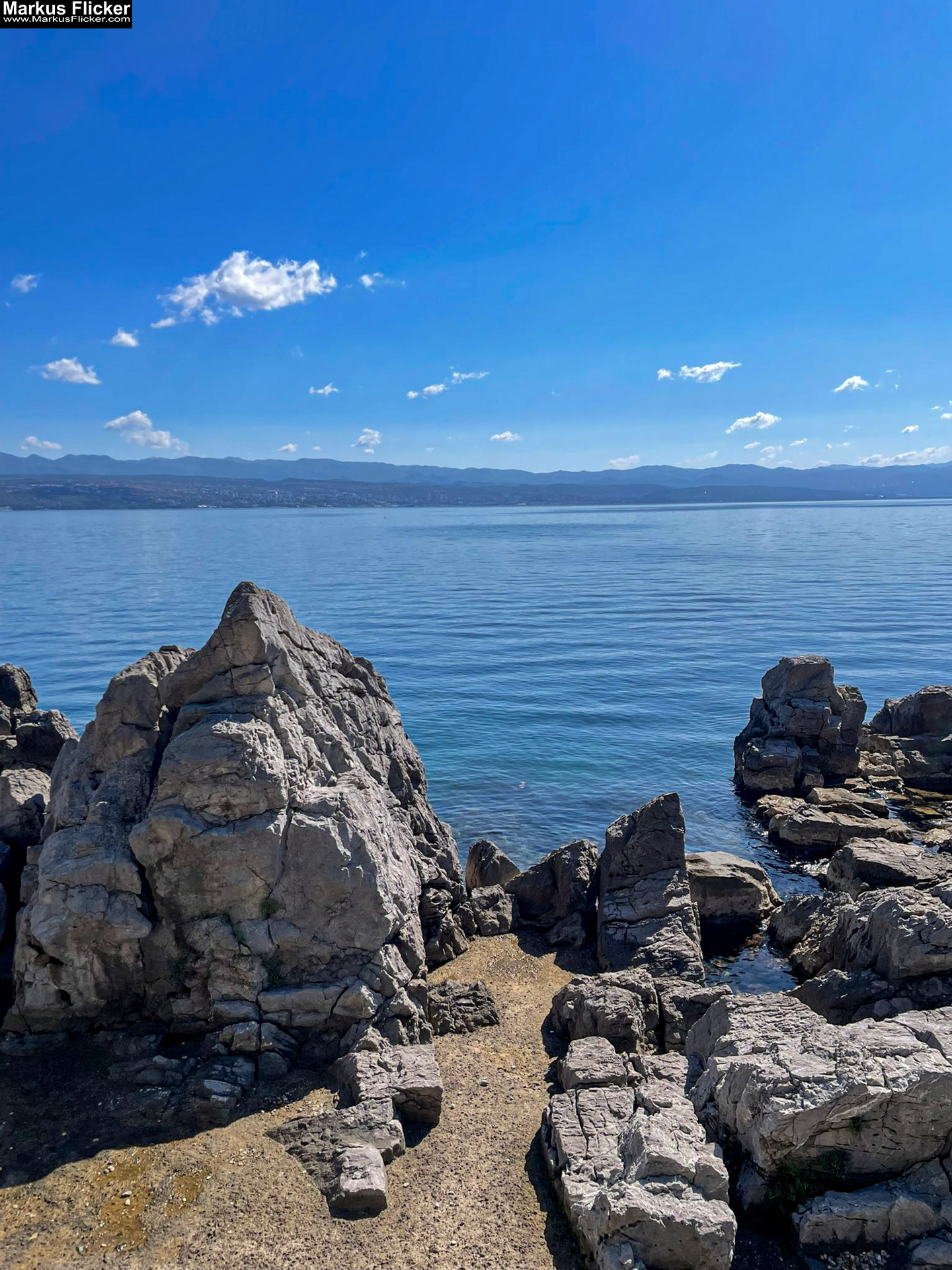 Lungomare Promenade Lovran Ufer Küste Primorje-Gorski kotar Lorbeer Istrien Kroatien Adria #visitcroatia #visitlovran