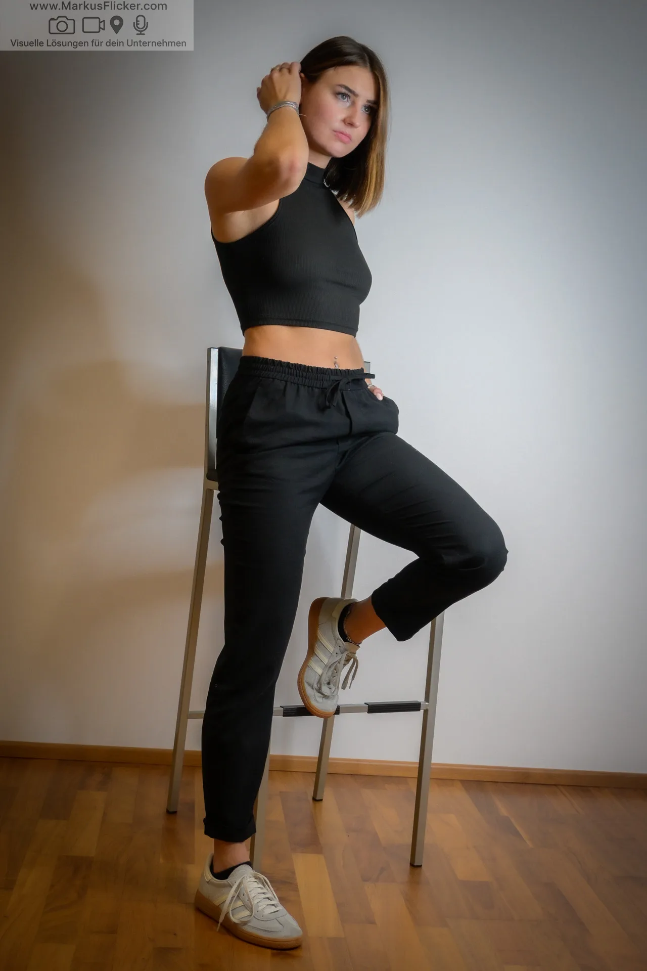 Business Casual trifft auf Natürlichkeit – Shooting mit Saskia P. in Graz inkl. 37 praktische Tipps & Tricks für Business-Models und Fotograf:innen