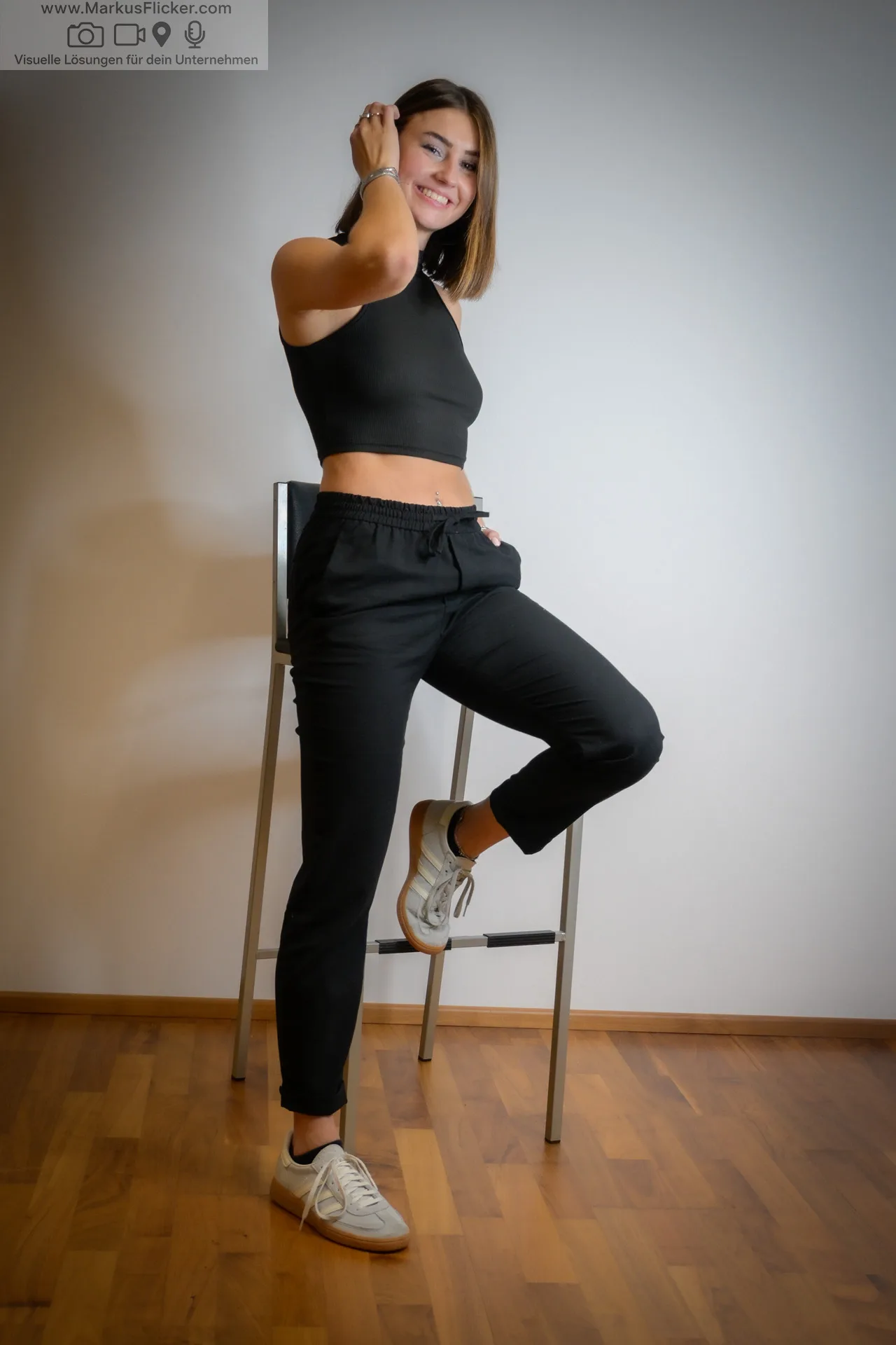 Business Casual trifft auf Natürlichkeit – Shooting mit Saskia P. in Graz inkl. 37 praktische Tipps & Tricks für Business-Models und Fotograf:innen