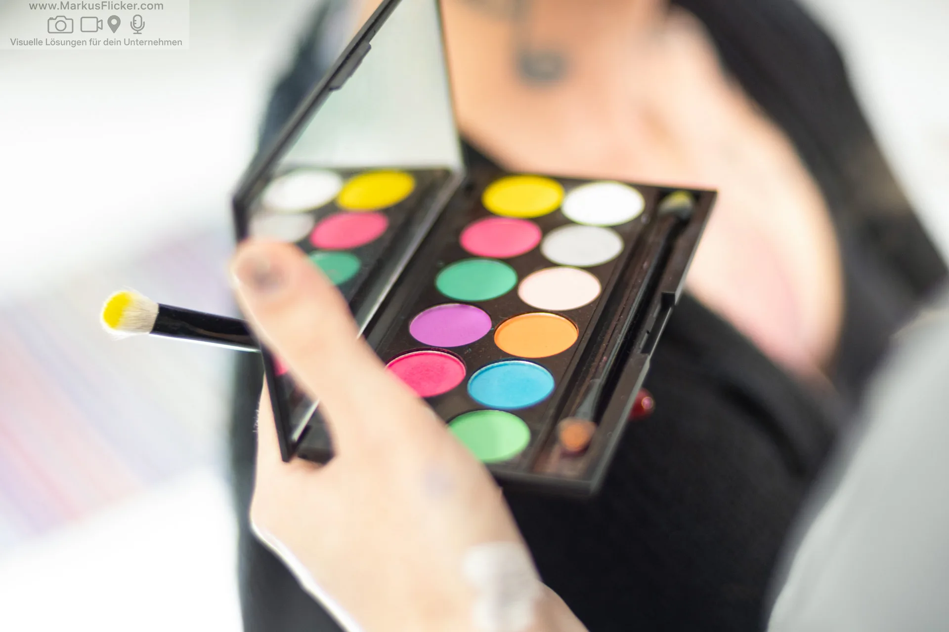 Einstieg in die Peoplefotografie – Vom ersten Shooting bis zum perfekten Bild inkl. 37 praxisnahe Tipps & Tricks für Models und Fotografen Einstieg in die Peoplefotografie – Vom ersten Shooting bis zum perfekten Bild inkl. 37 praxisnahe Tipps & Tricks für Models und Fotografen