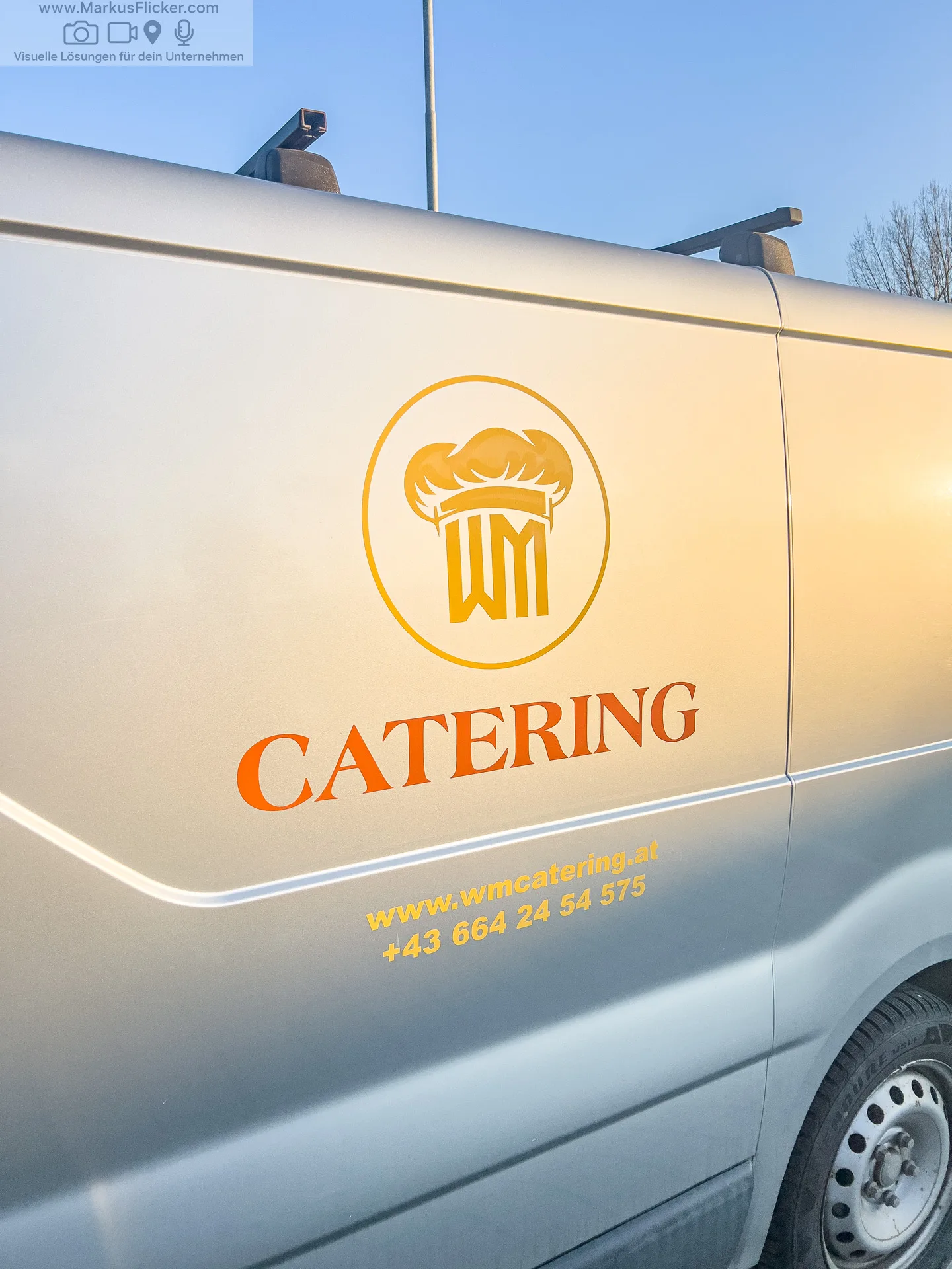 WM Catering Wolfgang Meichenitsch Autobeklebung Logo Homepage Telefonnummer Opel Vivaro