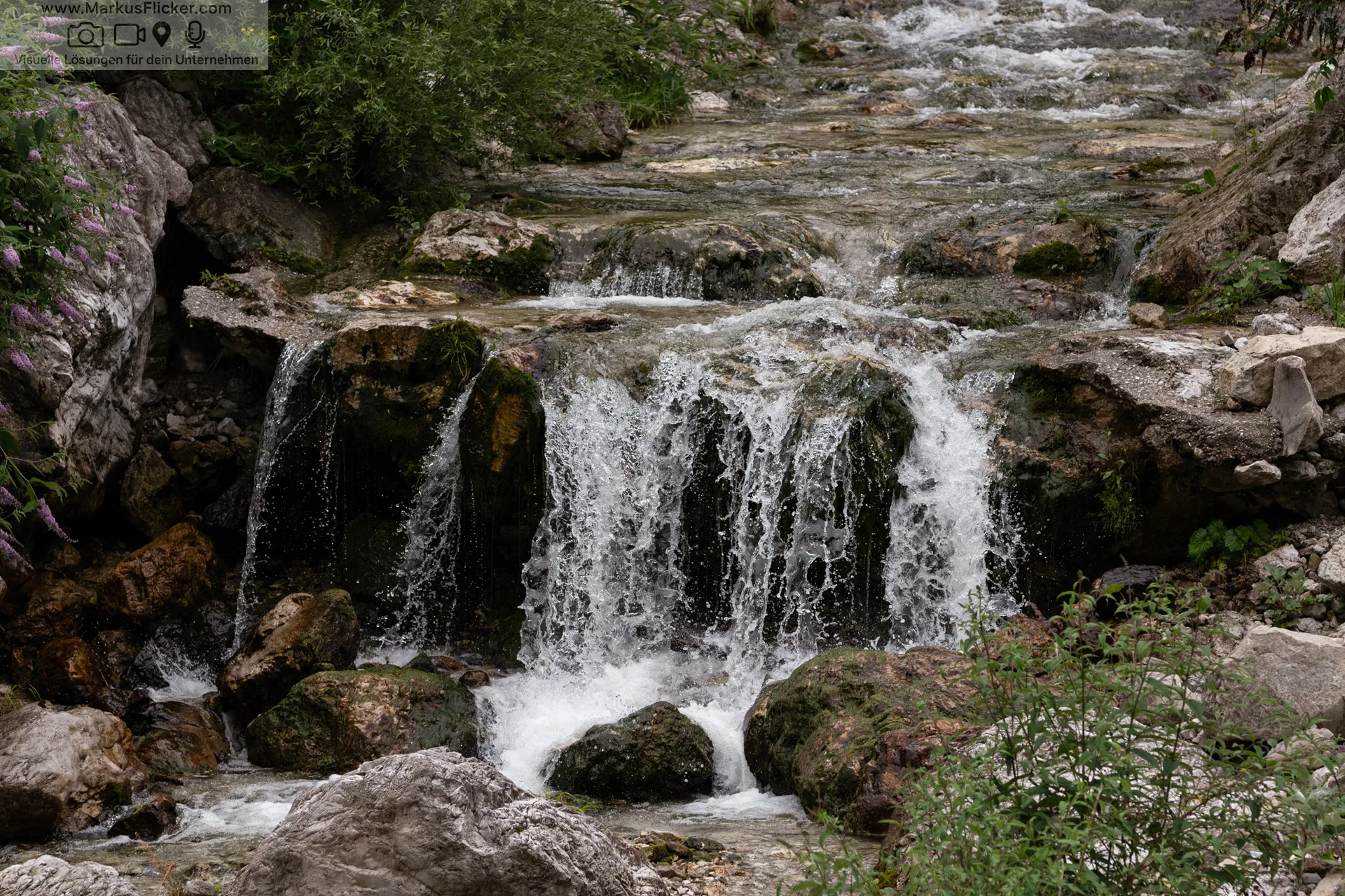 Landschaftsfotografie mit Filtern – Wie Du mit ND-, Grauverlaufs- und Polarisationsfiltern beeindruckende Bilder erschaffst inkl. 37 praxisnahe Tipps & Tricks Landschaftsfotografie mit Filtern – Wie Du mit ND-, Grauverlaufs- und Polarisationsfiltern beeindruckende Bilder erschaffst