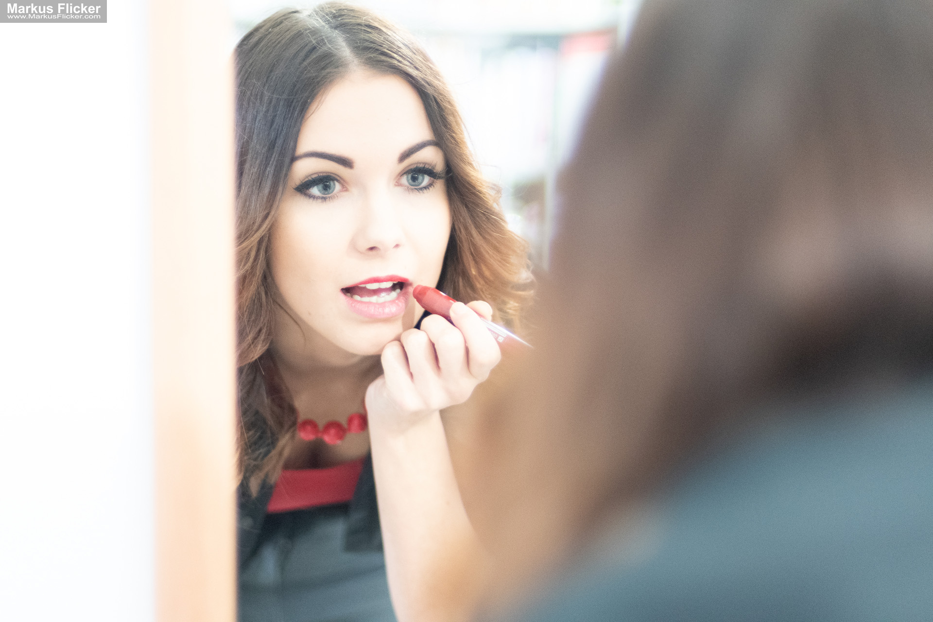 Warum wahre Schönheit nur mit Ausstrahlung entsteht – und nicht mit perfekten Körpermaßen Warum wahre Schönheit nur mit Ausstrahlung entsteht – und nicht mit perfekten Körpermaßen
