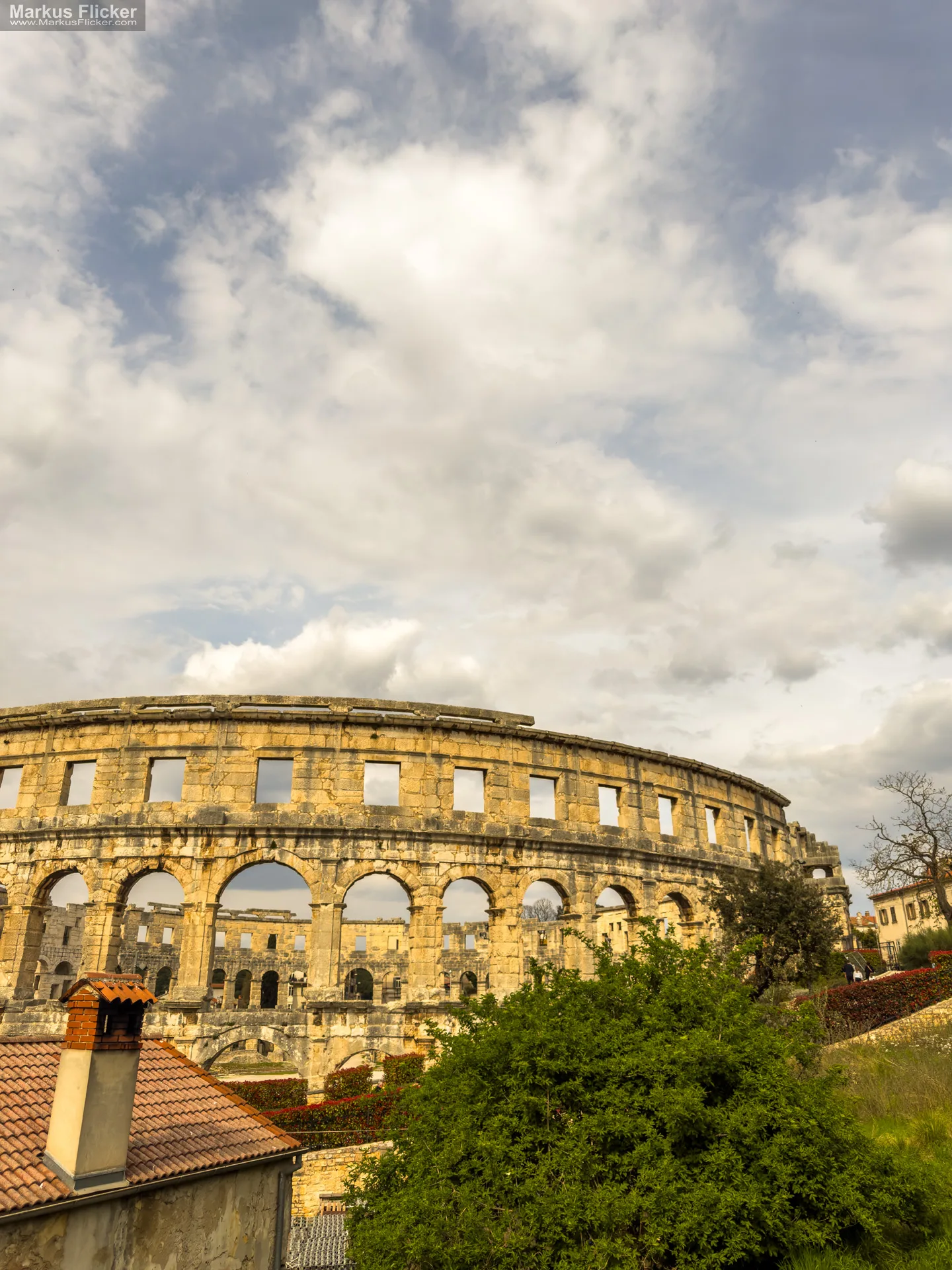 Amphitheater Pula Arena in Kroatien – Geschichte, Architektur, Reisetipps und warum dich dieses antike Bauwerk bis heute fasziniert Amphitheater Pula Arena in Kroatien – Geschichte, Architektur, Reisetipps und warum dich dieses antike Bauwerk bis heute fasziniert