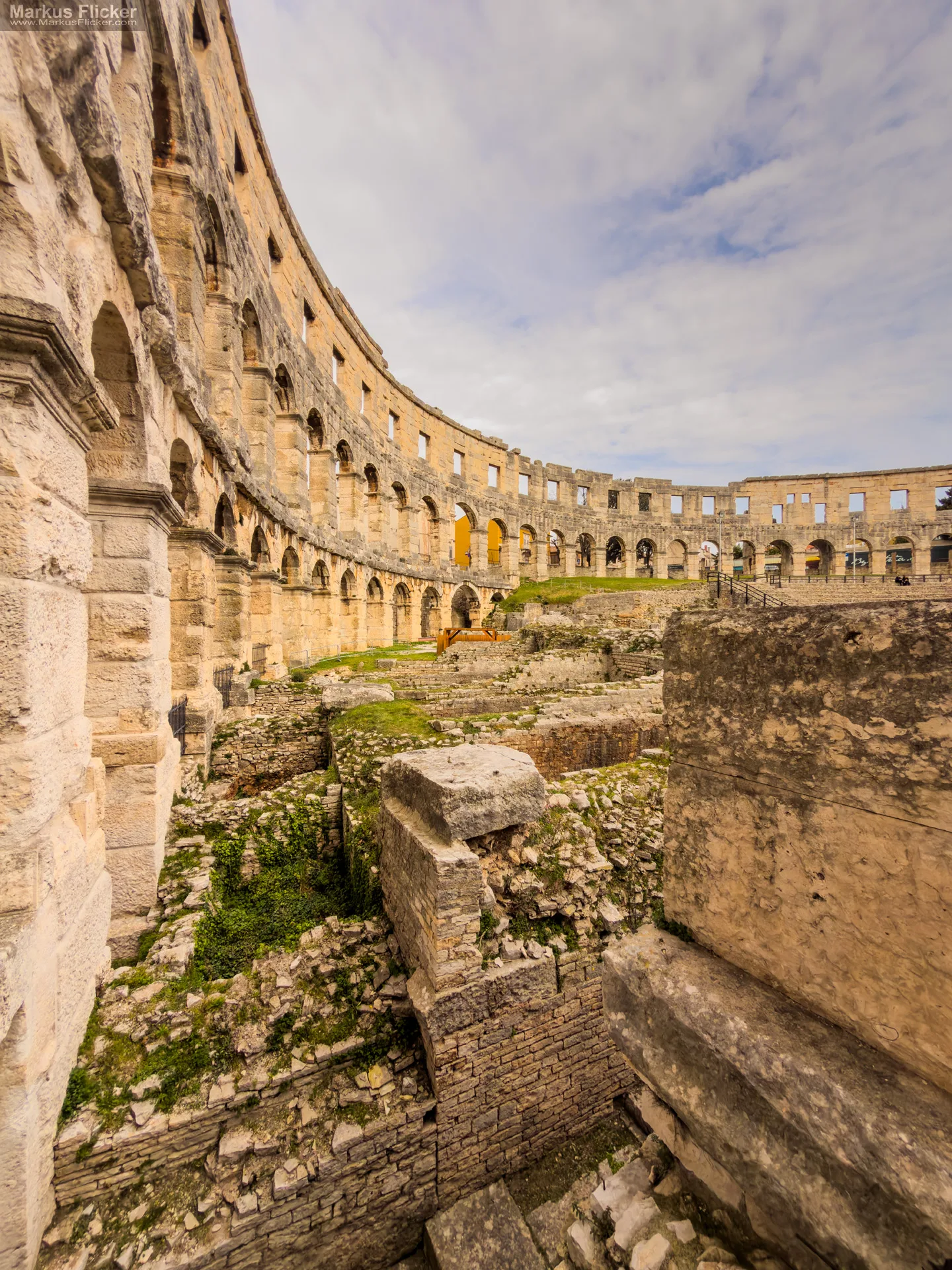 Amphitheater Pula Arena in Kroatien – Geschichte, Architektur, Reisetipps und warum dich dieses antike Bauwerk bis heute fasziniert Amphitheater Pula Arena in Kroatien – Geschichte, Architektur, Reisetipps und warum dich dieses antike Bauwerk bis heute fasziniert
