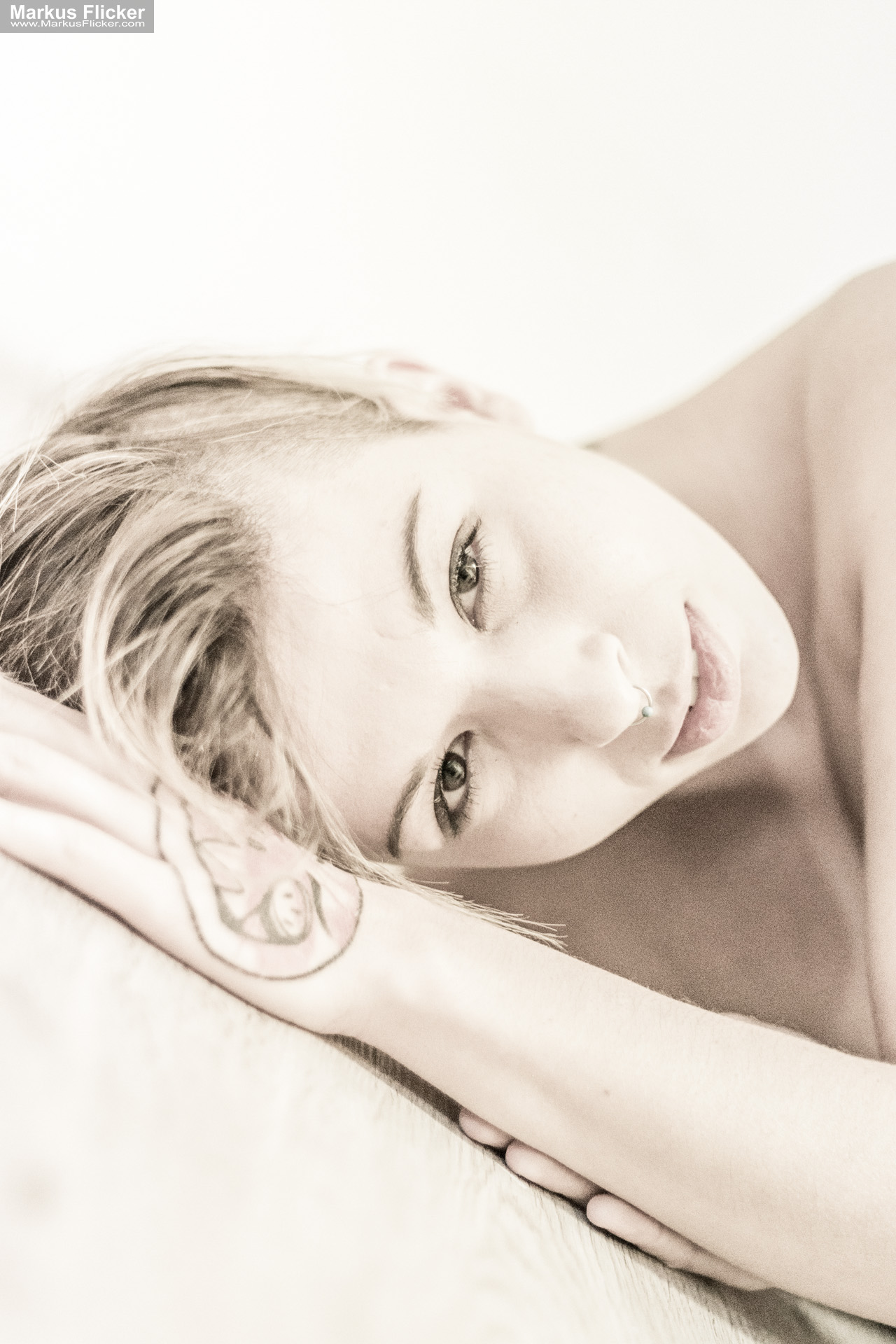 EroticArt On The Floor Female Model Lisa Lying On The Floor Home Shooting Photographer Sensual Erotic Photo Studio Nude Photography EroticArt On The Floor Female Model Lisa Lying On The Floor Home Shooting Photographer Sensual Erotic Photo Studio Nude Photography